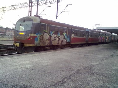 Graffiti Train - Photo by polskiezlote - bsr