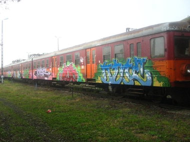 Graffiti Train - Photo by polskiezlote - bsr, hoib, dme