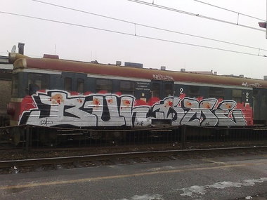 Graffiti Train - Photo by polskiezlote - buh, dme, hoib