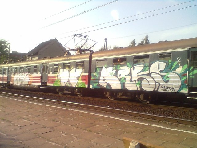Graffiti Train - Photo by polskiezlote - dc, reks