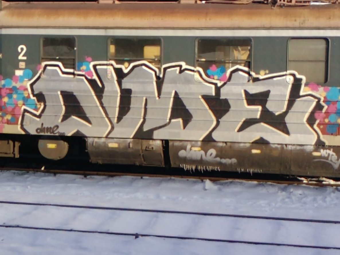 Graffiti Wall - Photo by polskiezlote - dme, gncrew, glon