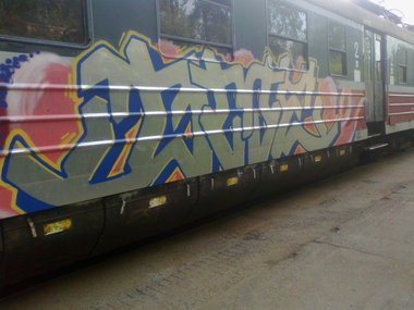 Graffiti Train - Photo by polskiezlote - dme, gncrew, glon