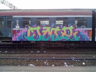 Graffiti Train - Photo by polskiezlote - dme, gncrew, glon
