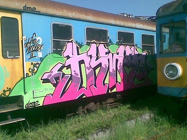 Graffiti Train - Photo by polskiezlote - dme, gn, life