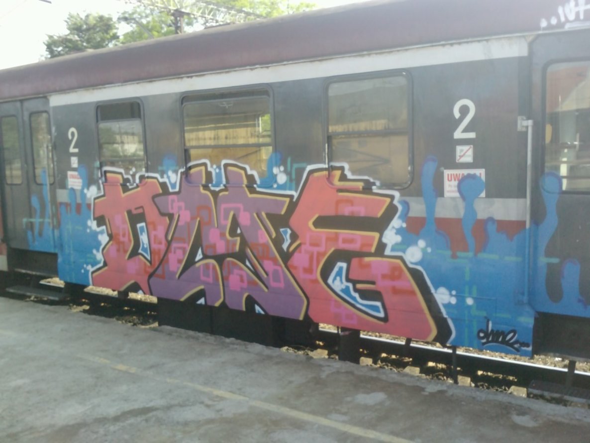 Graffiti Train - Photo by polskiezlote - dme, gn, crew