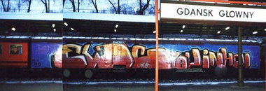 Graffiti Train - Photo by polskiezlote - ewc, wholetrain