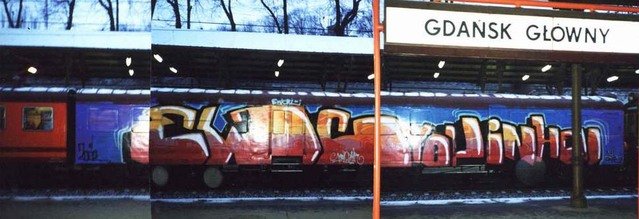 Graffiti Train - Photo by polskiezlote - ewc, wholetrain