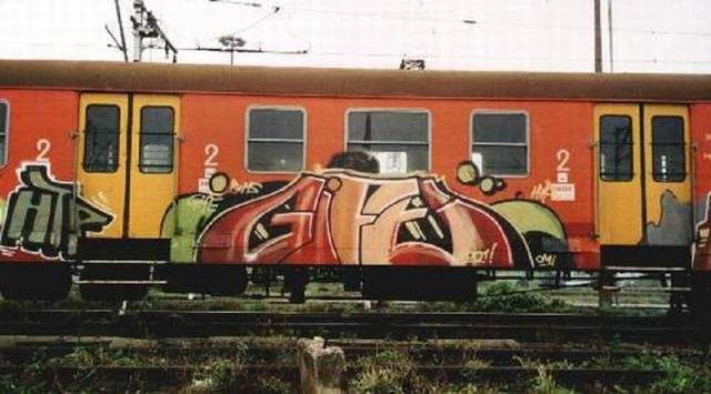 Graffiti Train - Photo by polskiezlote - gife, oldschool