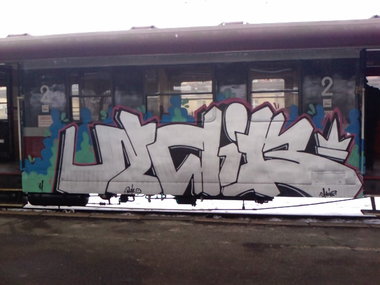 Graffiti Train - Photo by polskiezlote - hoib, buh