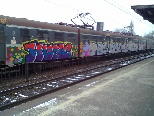 Graffiti Train - Photo by polskiezlote - tu100, hune, tusto