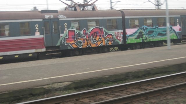 Graffiti Train - Photo by polskiezlote - kich, mizte, wild