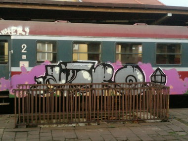 Graffiti Train - Photo by polskiezlote - luter, sbe, ptw