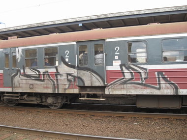 Graffiti Train - Photo by polskiezlote - cfe
