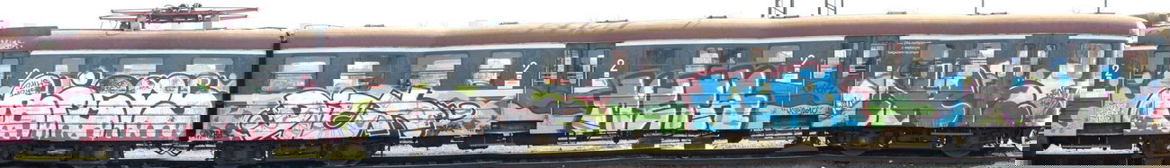 Graffiti Train - Photo by polskiezlote - bigos, dick, metr