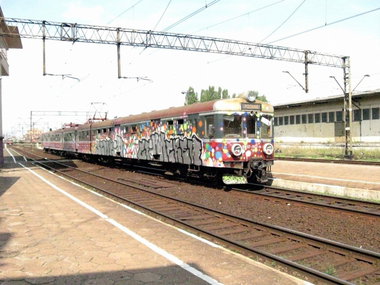 Graffiti Train - Photo by polskiezlote - tcmca