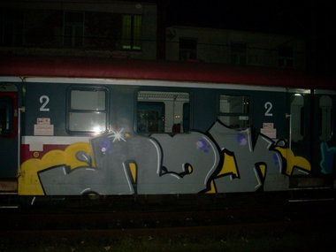 Graffiti Train - Photo by polskiezlote - ndk