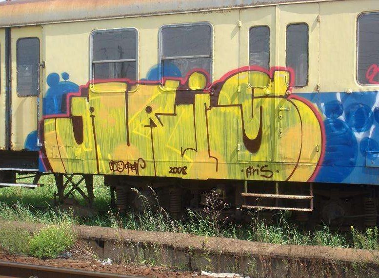 Graffiti Train - Photo by polskiezlote - aris