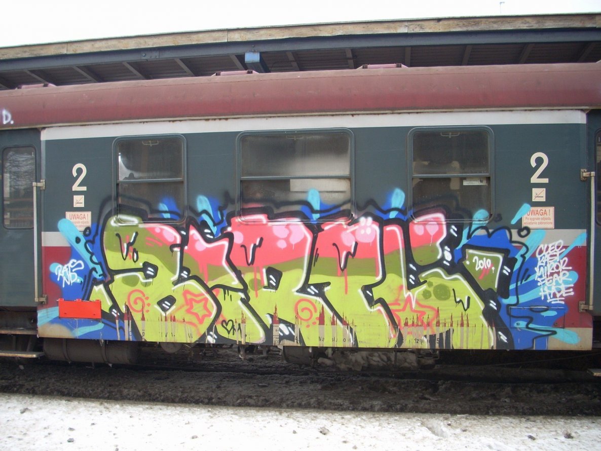 Graffiti Train - Photo by polskiezlote