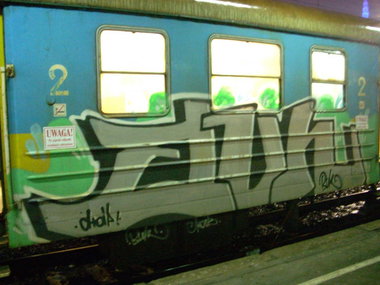 Graffiti Train - Photo by polskiezlote