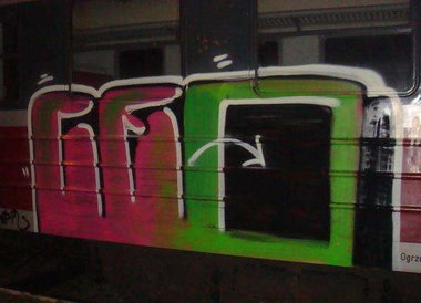 Graffiti Train - Photo by polskiezlote