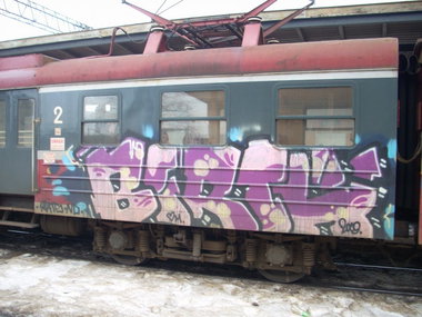 Graffiti Train - Photo by polskiezlote