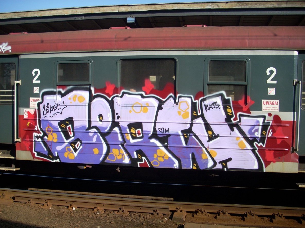 Graffiti Train - Photo by polskiezlote