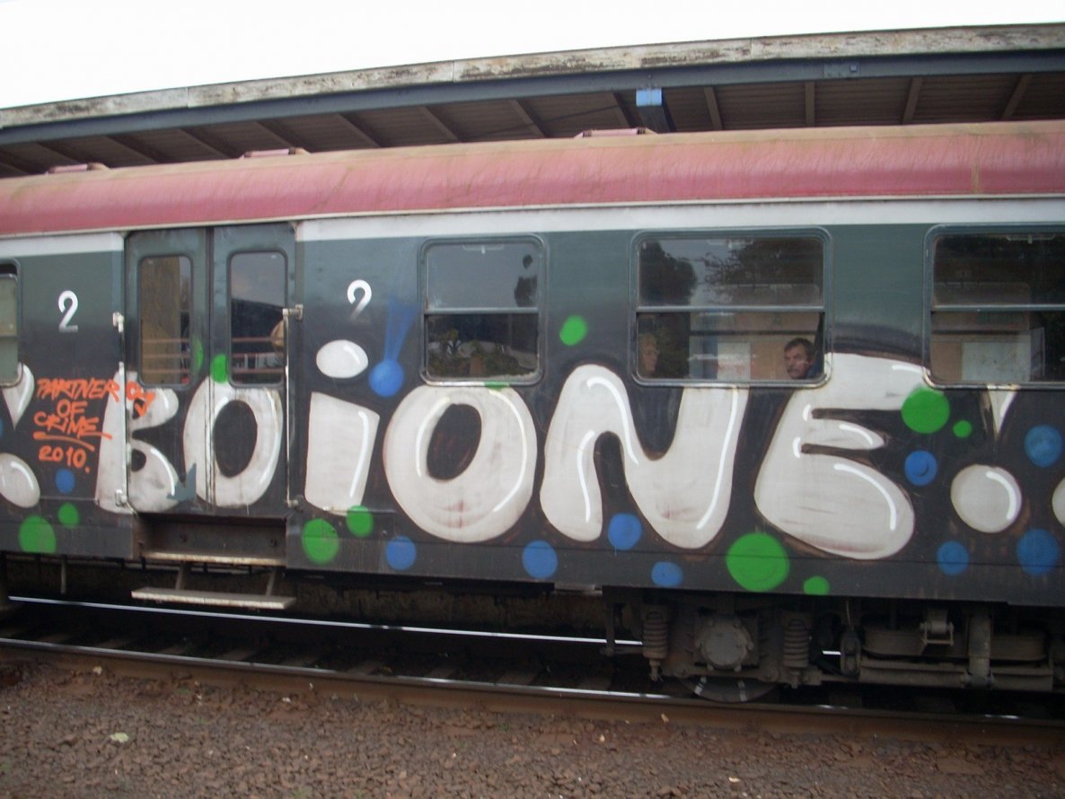 Graffiti Train - Photo by polskiezlote