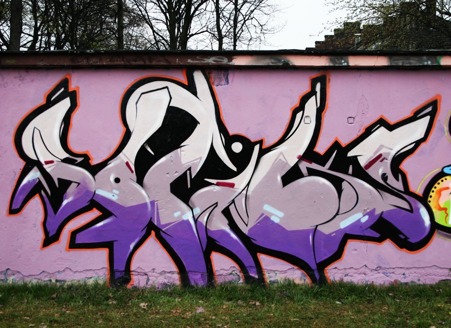 Graffiti Wall in Krakow - Photo by potiks