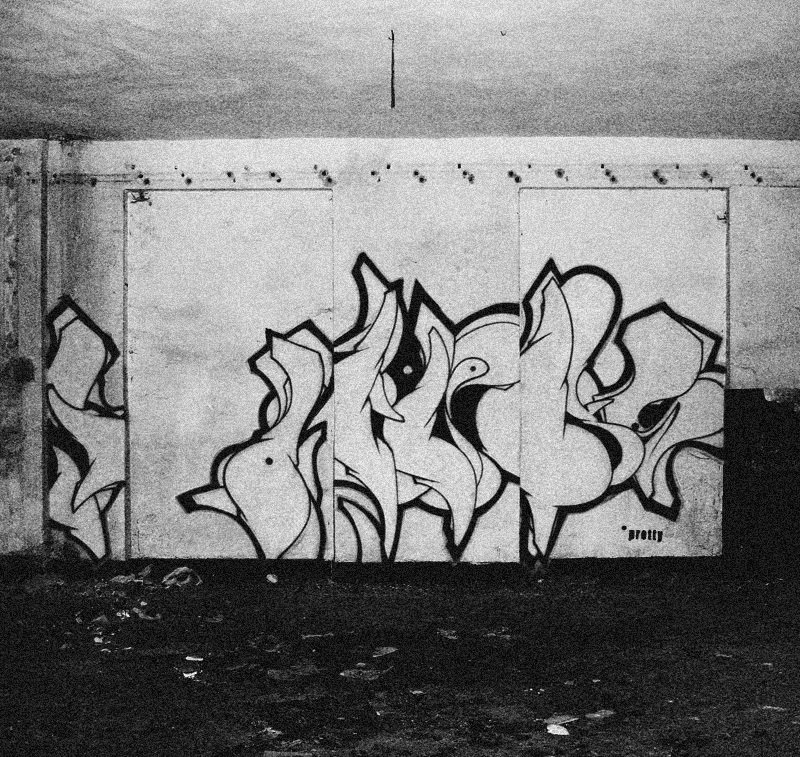 Graffiti Wall - Photo by potiks - Potiks