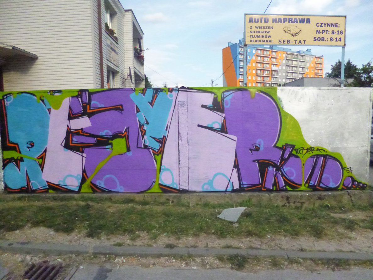 Graffiti Wall - Photo by pozdro600 (2013)