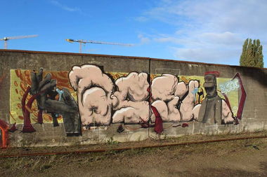 Graffiti Wall in Oldenburg - Photo by prettyflacko (2017)