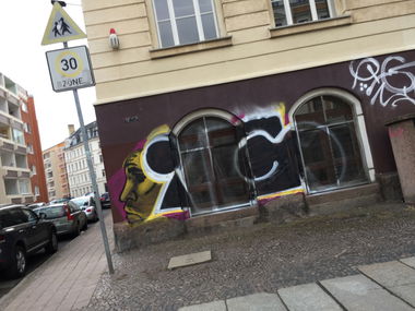 Graffiti Wall in Leipzig - Photo by prettyflacko