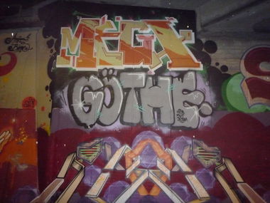 Graffiti Wall - Photo by pringlesone - megx, göthe, moner