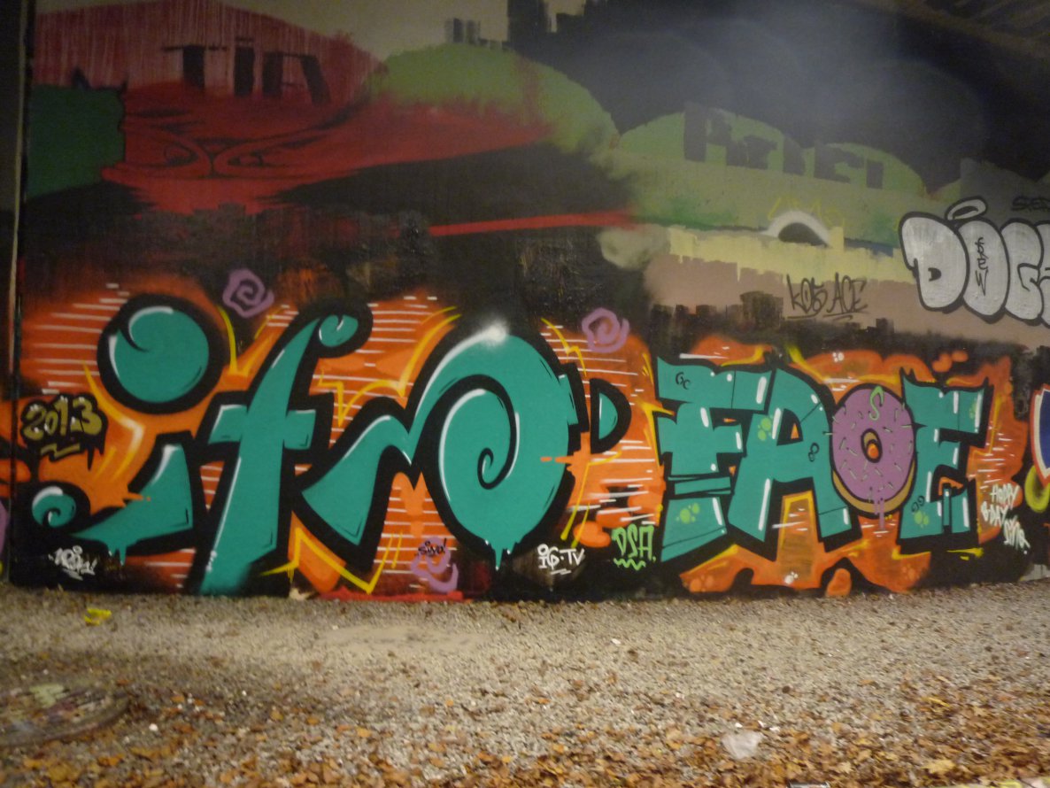 Graffiti Wall - Photo by pringlesone - ifm, fase (2013)