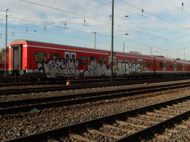 Graffiti Train - Photo by pringlesone - lärie, shor, radius