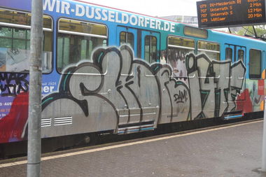 Graffiti Train - Photo by pringlesone - shor, i4tf, düsseldorf (2014)