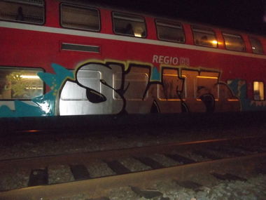 Graffiti Train - Photo by pringlesone - swr, nope, talk