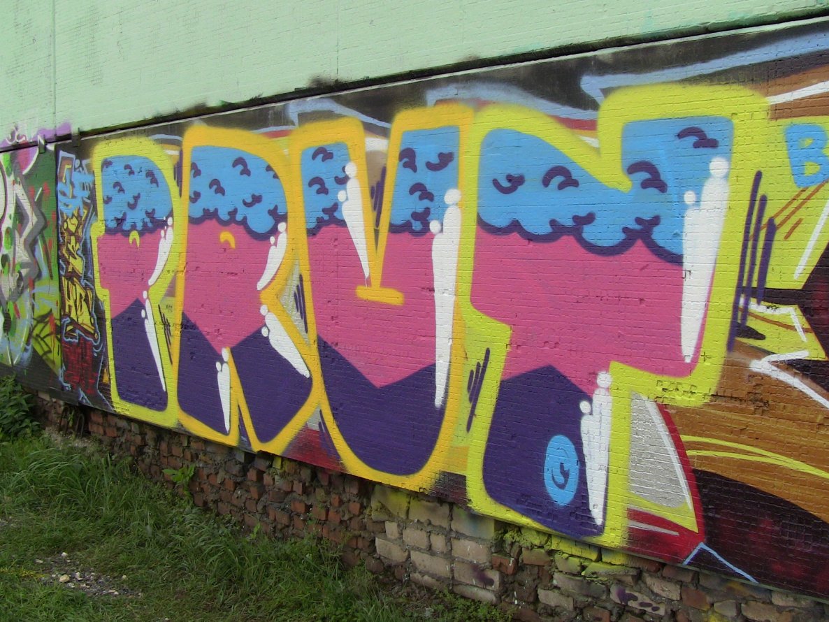 Graffiti Wall - Photo by prut (2013)