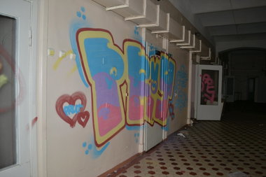 Graffiti Wall - Photo by prut (2013)