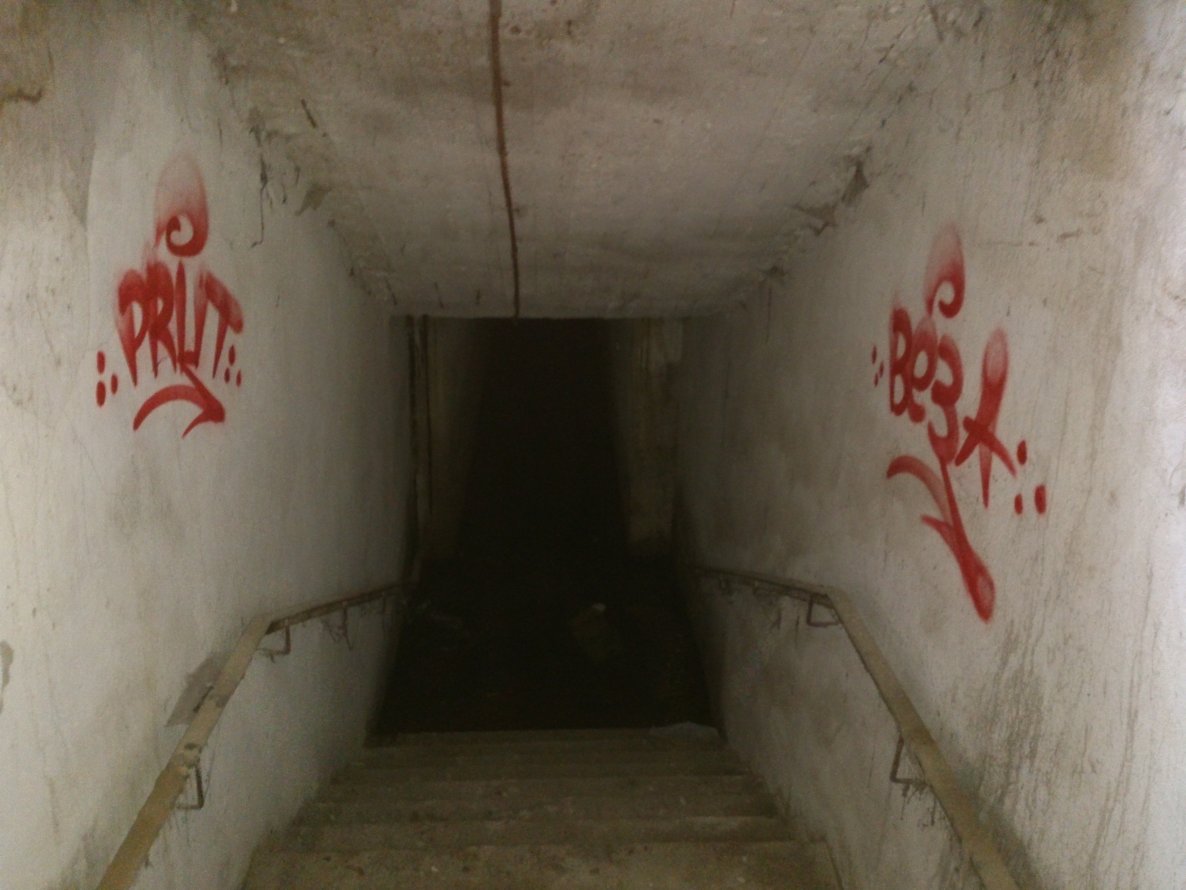 Graffiti Wall - Photo by prut (2013)