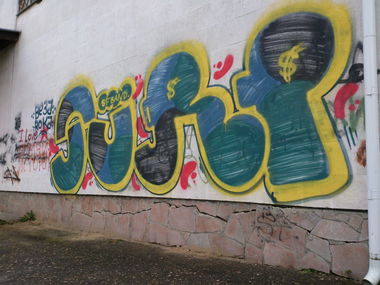 Graffiti Bombing - Photo by prut - Prut (2014)