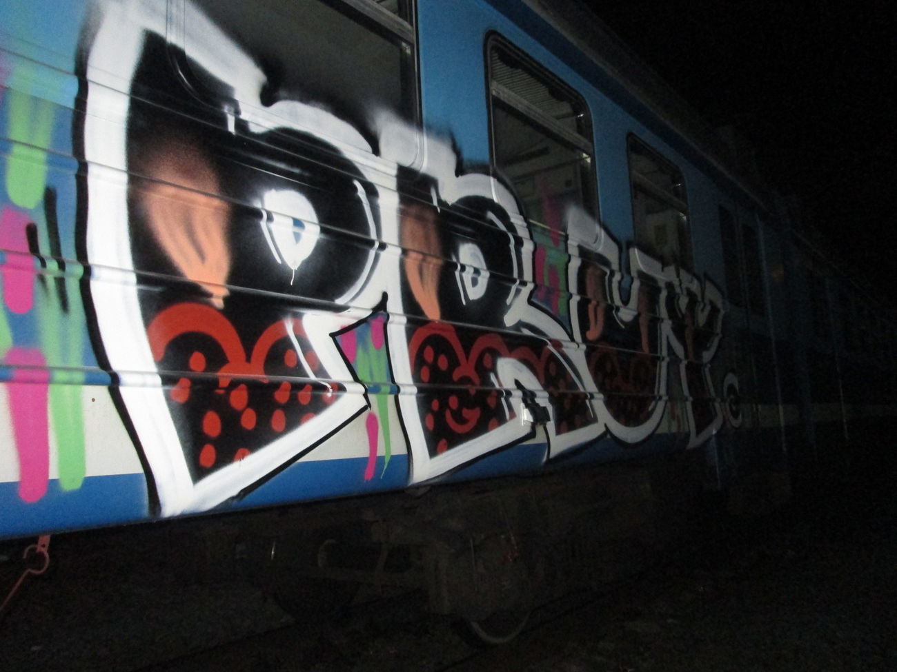 Graffiti Train - Photo by prut - prut