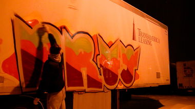 Graffiti Bombing - Photo by prut - Prut (2012)