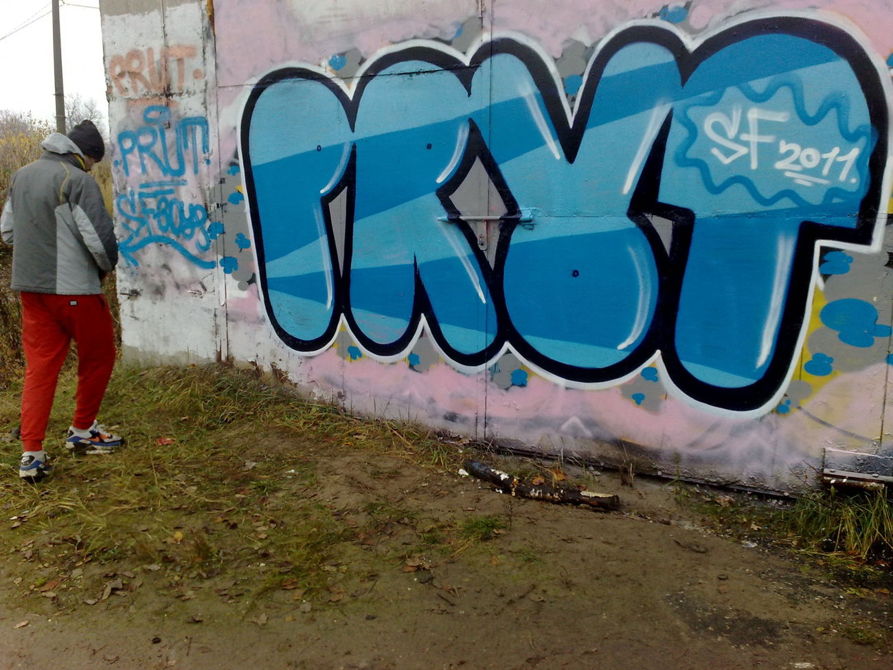 Graffiti Wall - Photo by prut - prut