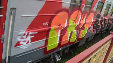 Graffiti Train - Photo by prut - prut (2012)