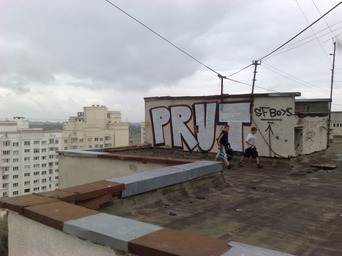 Graffiti Wall - Photo by prut - prut