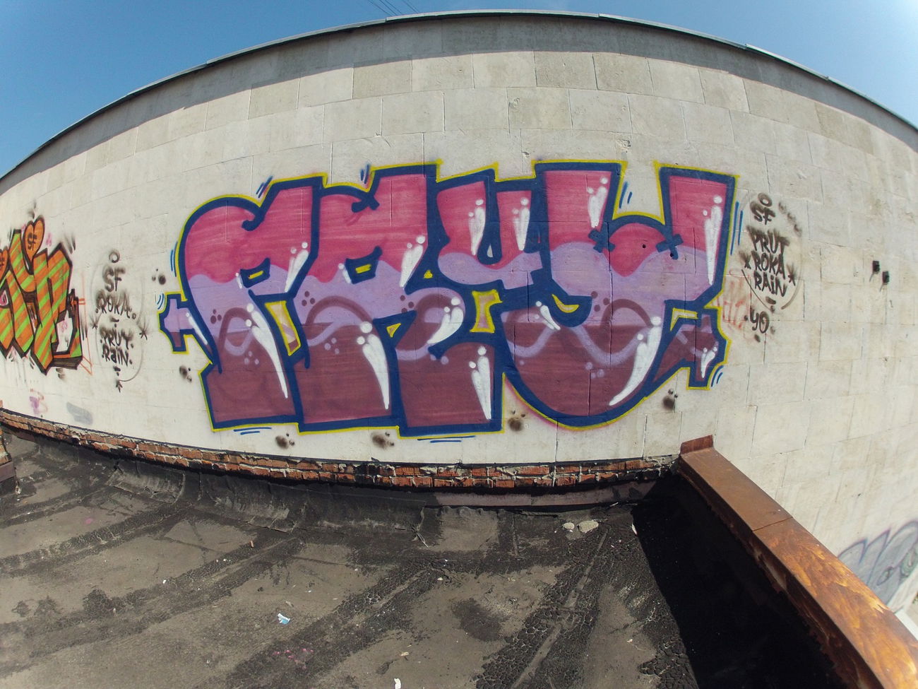 Graffiti Wall - Photo by prut - prut