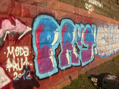 Graffiti Train - Photo by prut - prut (2012)