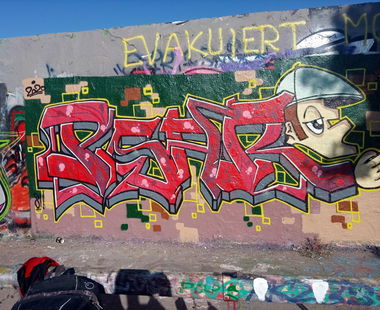 Graffiti Wall - Photo by psar81 - berlin, mauerpark, germany (2020)