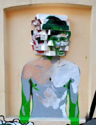 Graffiti Street Art in Yekaterinburg - Photo by ptrk - 2012, street-art, stencil